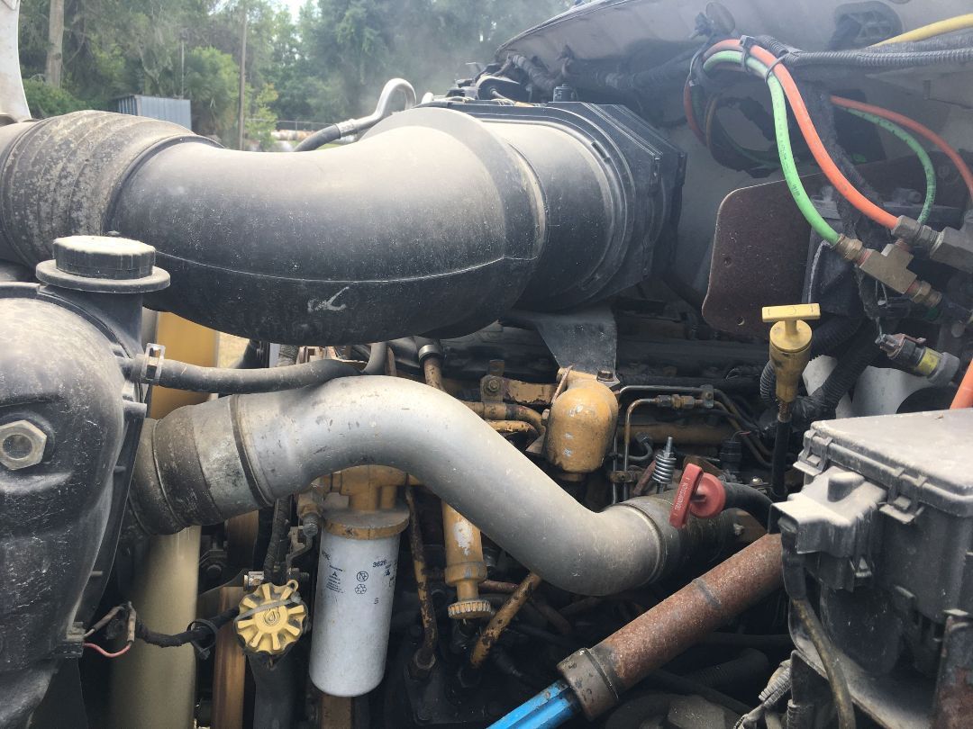 2008 FORD F750 XL - Image 17